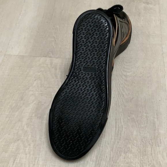 Hermes Patent Voltage Sneakers - Picture 5 of 5